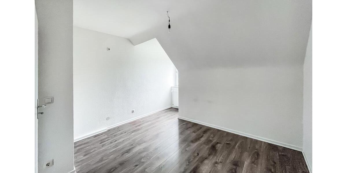 Dachgeschoßwohnung Herne Eickel - 4 Zimmer, 86 m&sup2;, 780&euro; | Angebot:26338390