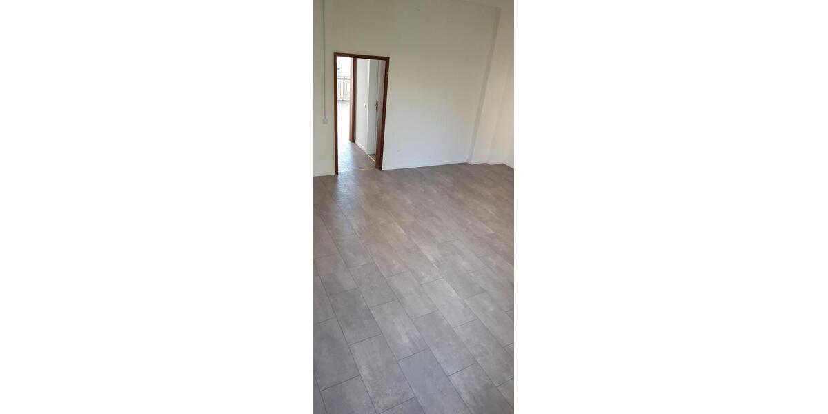 Erdgeschoßwohnung Oberhausen Alsfeld - 4 Zimmer, 110 m&sup2;, 680&euro; | Angebot:27539653