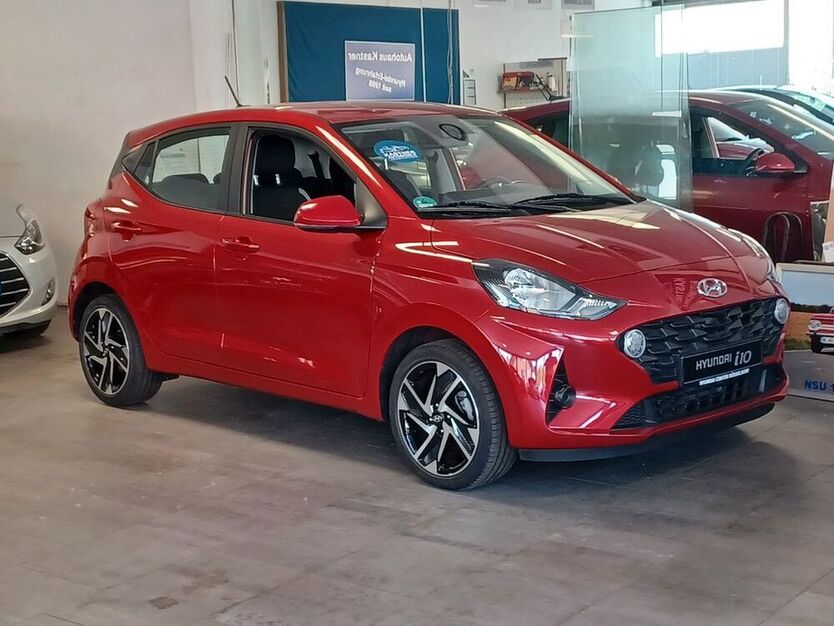 i10