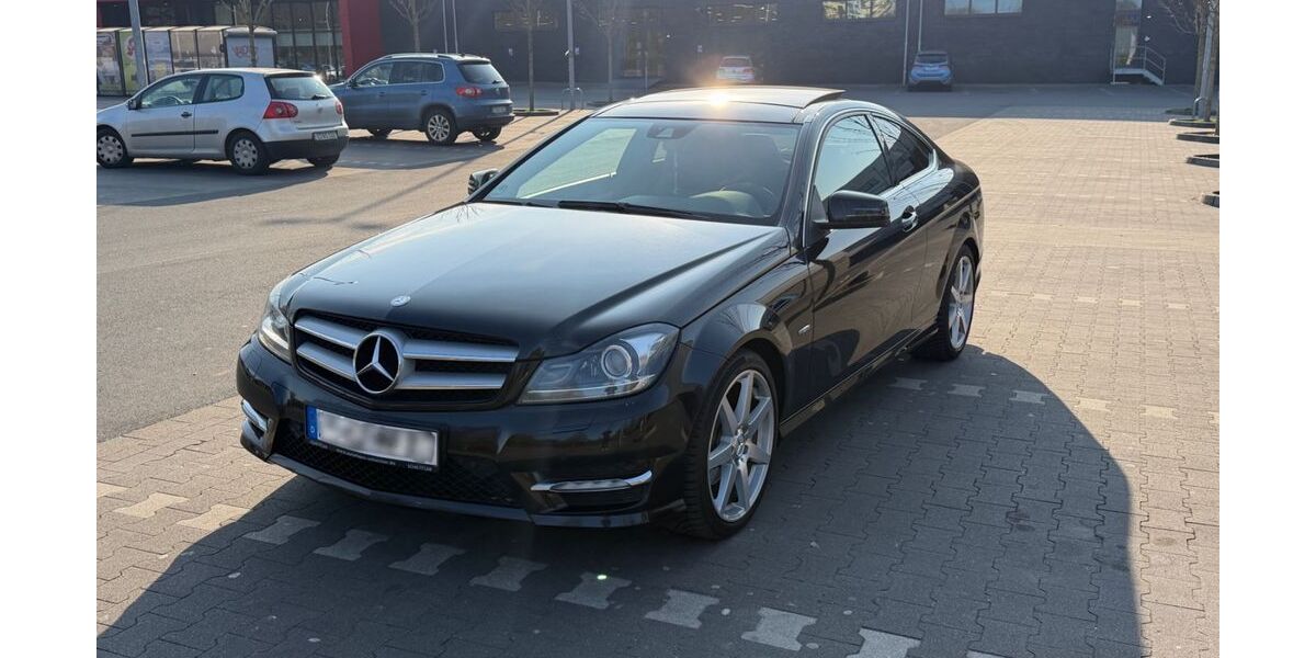 Mercedes-Benz C 250 147.000 km 16.499 &euro; Essen 45141