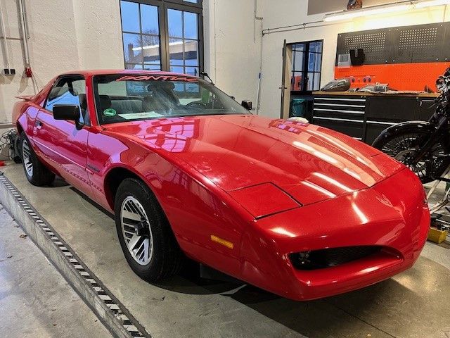 Pontiac Firebird 144.466 km 6.990 € Bochum 44866