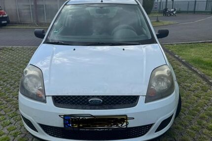 Ford Fiesta 167.000 km 1.200 &euro; Oer-erkenschwick 45739