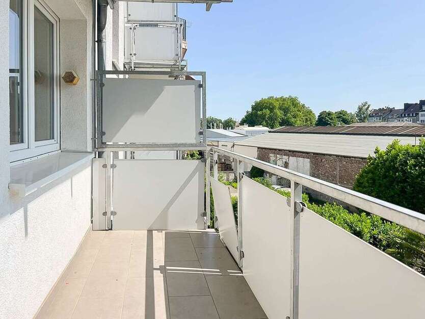 Wohnung zum Kaufen in Düsseldorf 280.000 € 66 m²