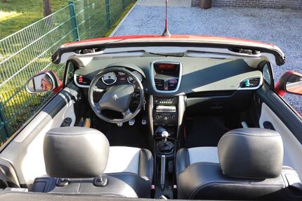 Peugeot 207 201.000 km 1.999 &euro; Velbert 42549