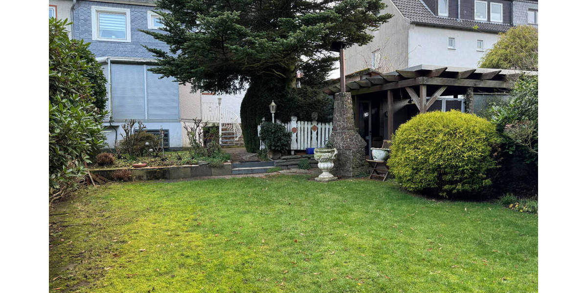 Doppelhaushälfte Velbert Mitte - 6 Zimmer, 165 m&sup2;, 395.000&euro; | Angebot:26261697