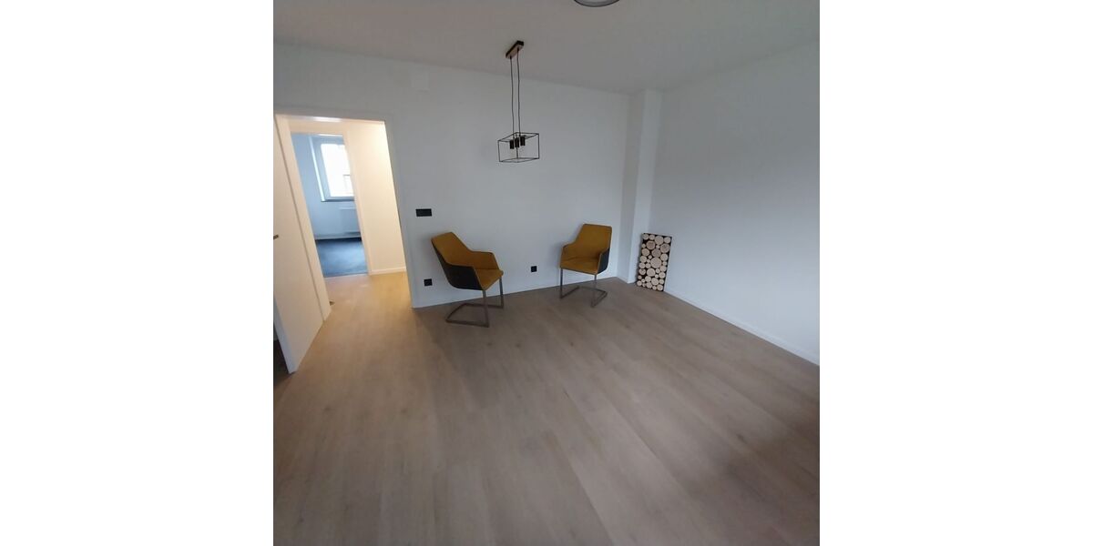 Provisionsfrei* Erstbezug nach Renovierung in Hattingen Mitte mit Süd-Balkon 3 zimmer