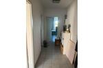 PRIVAT: Moderne 2,5 Zi. Dachgeschoss-Wohnung in ruhiger zentraler Top-Lage, ohne Balkon