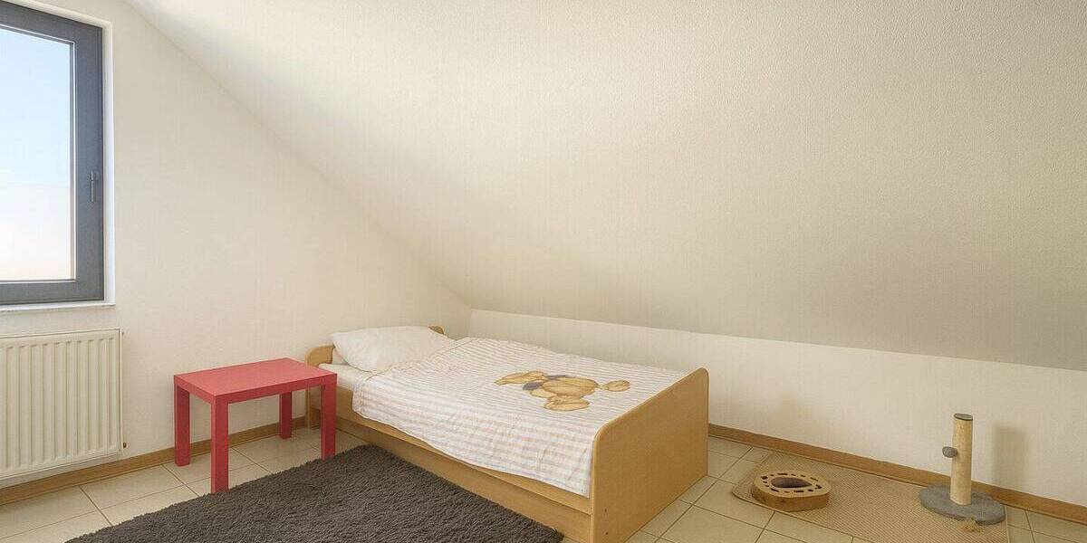 Praktisches Zweifamilienhaus mit Ausblick ins Grüne 6 zimmer