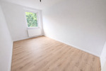 **Balkon gefällig? +Raufasertapeten +neuer Laminat +Tageslichtbad +großzügig** 3 zimmer