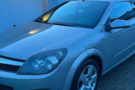 Opel Astra 212.500 km 2.099 &euro; Oberhausen 46049