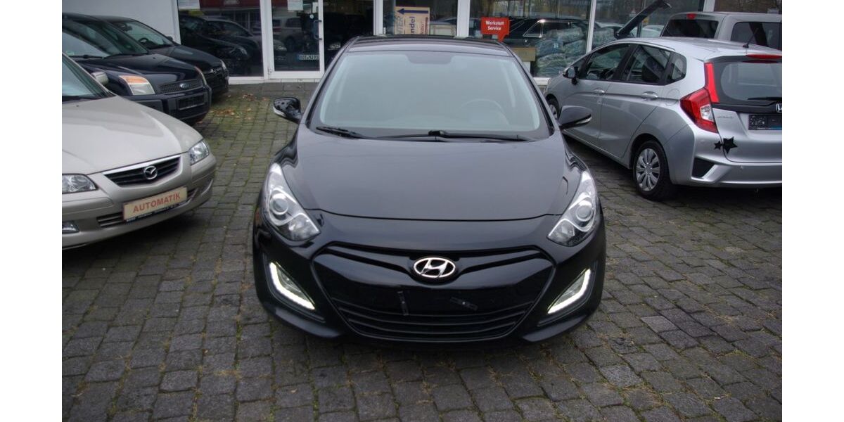 Hyundai i30 161.000 km 4.880 € Bottrop 46242