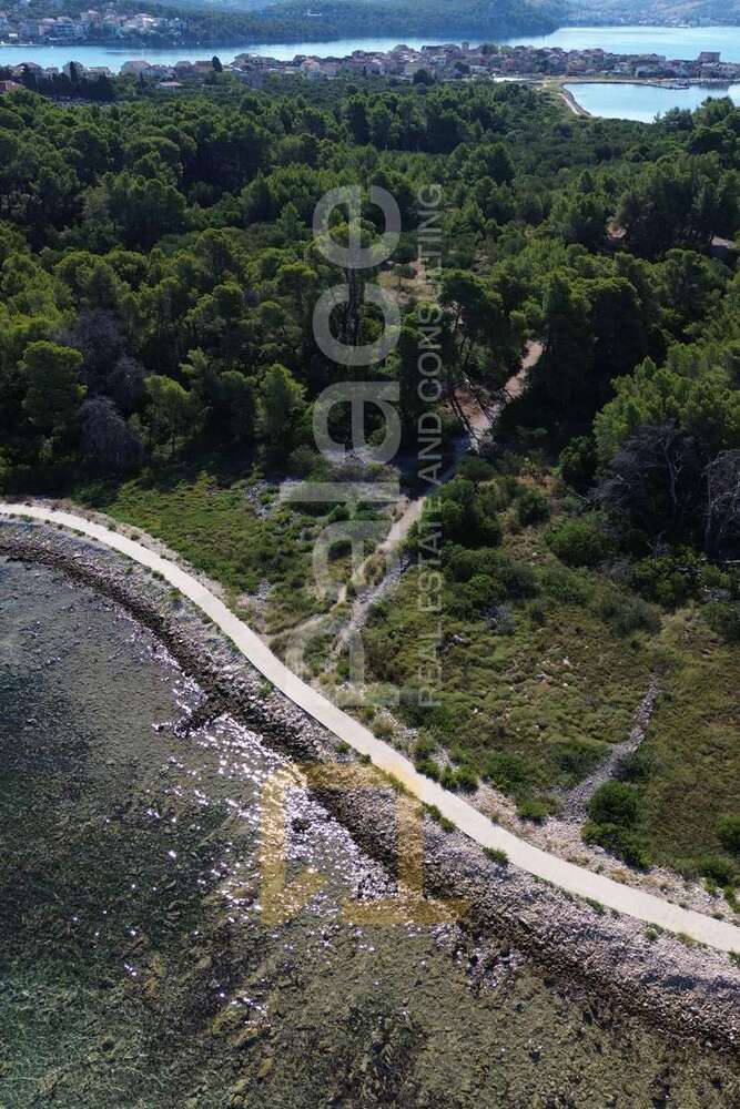 Grundstück zu verkaufen in Šibenik - Okolica 28.000 € 474 m²