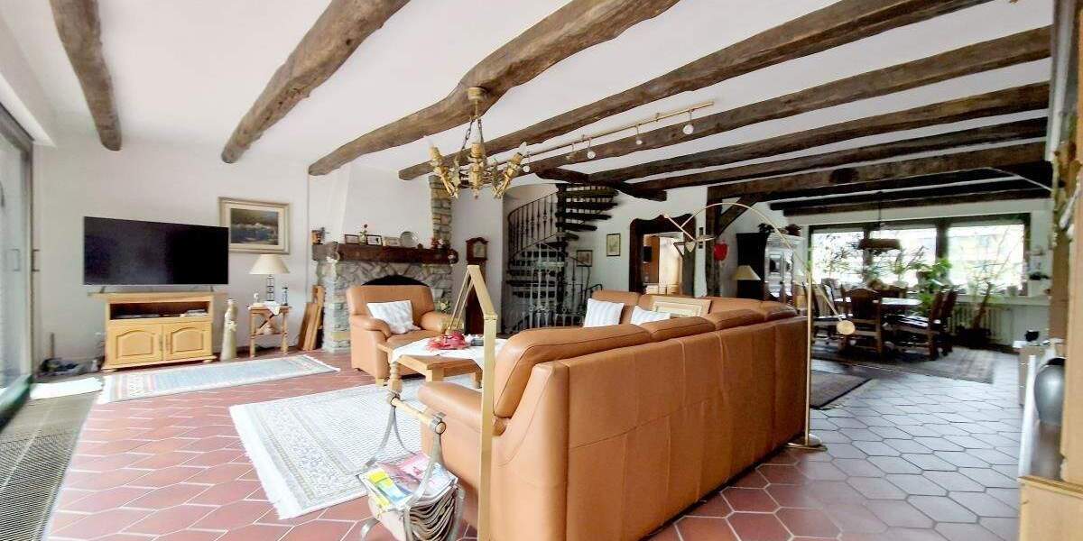 Einfamilienhaus Mülheim Holthausen - 5 Zimmer, 216 m&sup2;, 599.000&euro; | Angebot:25339695