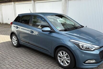 Hyundai i20 20.410 km 10.000 &euro; Bottrop 46240