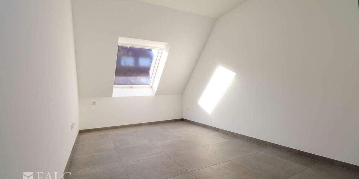 Modernes Neubauhaus (Erstbezug) mit Terrasse und Stellplatz zu vermieten 5 zimmer