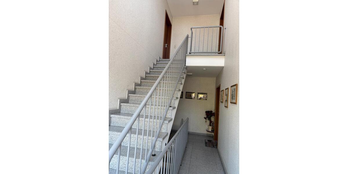 Dachgeschoßwohnung Moers Rheinkamp - 2 Zimmer, 55 m&sup2;, 650&euro; | Angebot:26272244