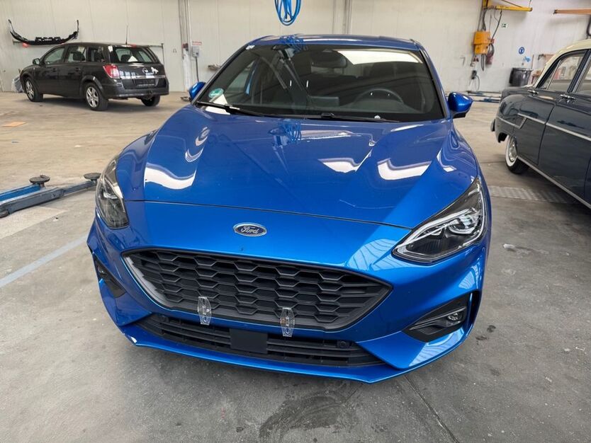 Ford Focus 50.547 km 14.900 € Wesel 46485