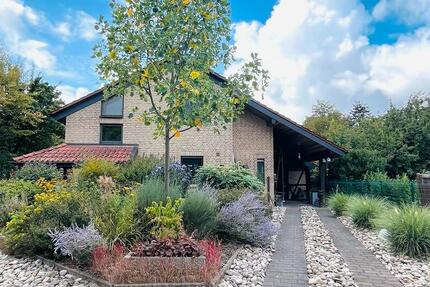 Haus Dinslaken Hiesfeld - 6 Zimmer, 166 m&sup2;, 729.000&euro; | Angebot:26165889