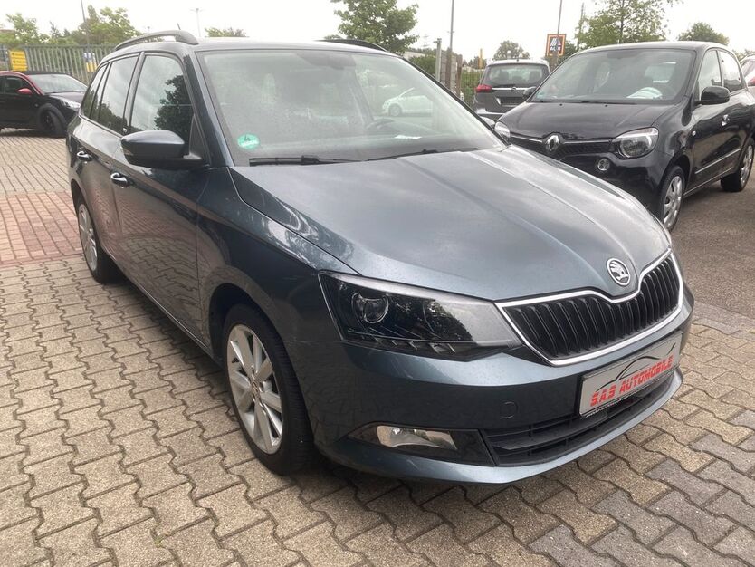 Skoda Fabia 152.340 km 4.400 € Moers 47445