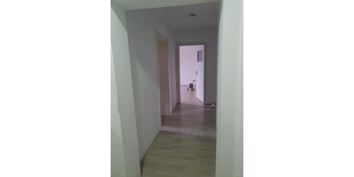 3 12 Zimmer Wohnung im DG in Mülheim Styrum 3.5 zimmer