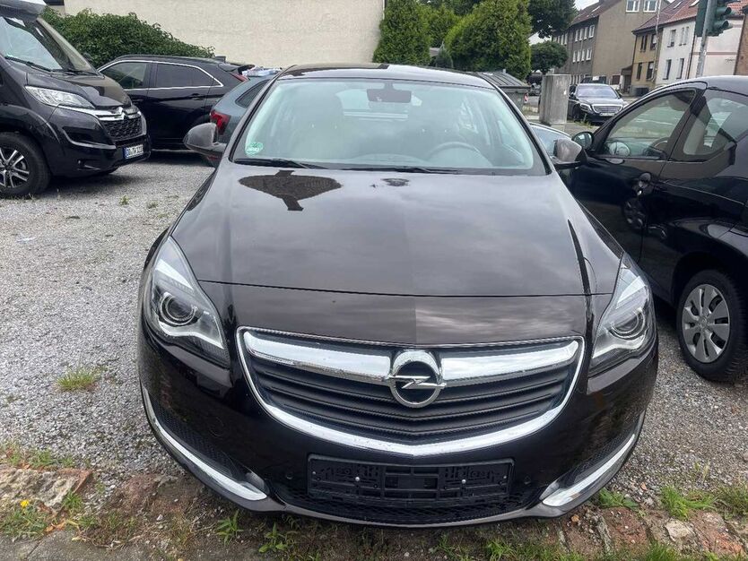 Opel Insignia 83.000 km 10.990 € Oer- Erkenschwick 45739