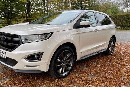 Ford Edge 127.500 km 16.900 € Krefeld 47802