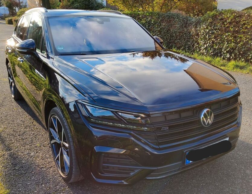 VW Touareg 120.000 km 47.800 € Dinslaken 46537