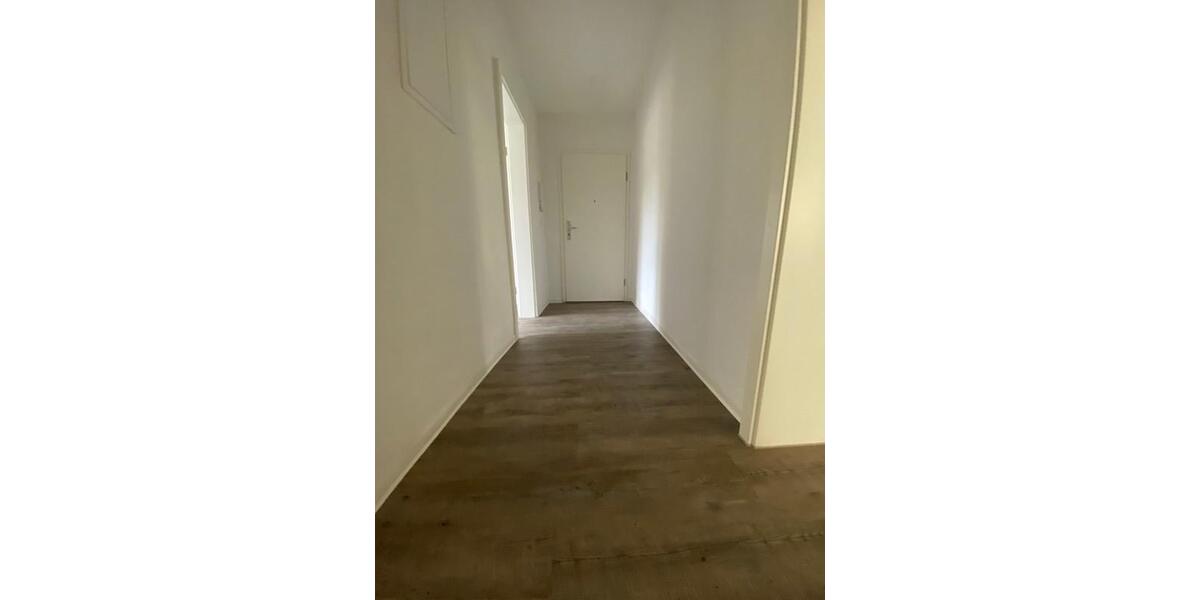 Erdgeschoßwohnung Essen Stadtbezirk VI - 2.5 Zimmer, 63 m&sup2;, 569&euro; | Angebot:26275312
