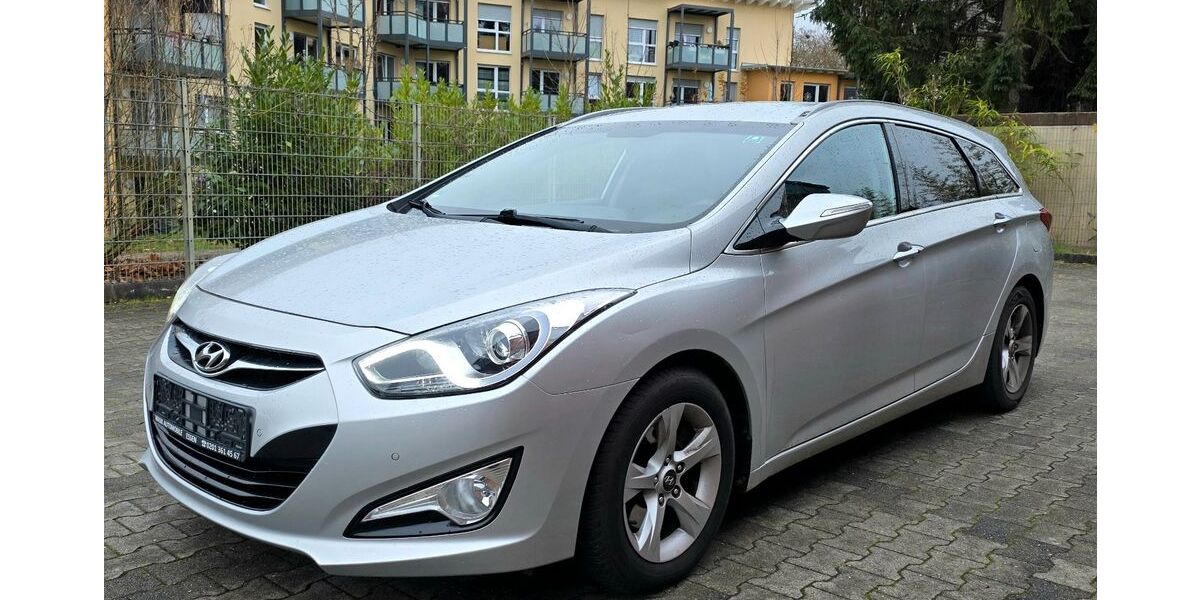 Hyundai i40 304.000 km 3.600 &euro; Herne (NRW) 44628