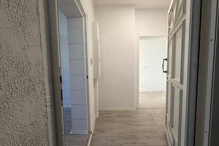 140 m² vielseitige Gewerbefläche im EG – neu renoviert (Bottrop) zimmer