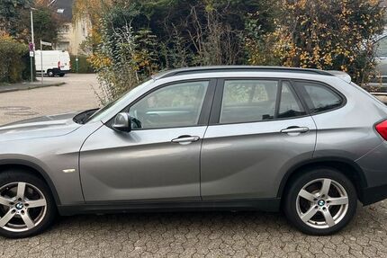 BMW X1 325.700 km 4.490 &euro; Ratingen 40885