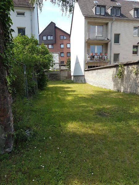 Krefeld Cracau: Projektgrundstück an der Seidenstraße: 5.863?m² für Ihre Bauidee