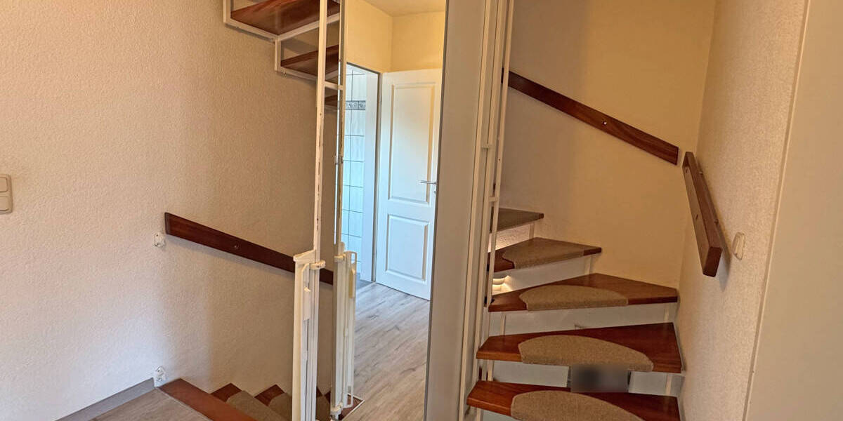 Charmantes Reihenmittelhaus mit ausgebautem Dachgeschoss in ruhiger Lage von Wesel-Fusternberg! 4 zimmer