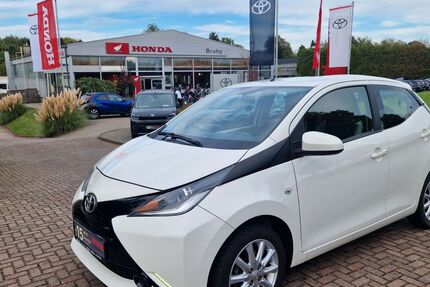 Toyota Aygo (X) 92.520 km 7.750 &euro; Ratingen 40882