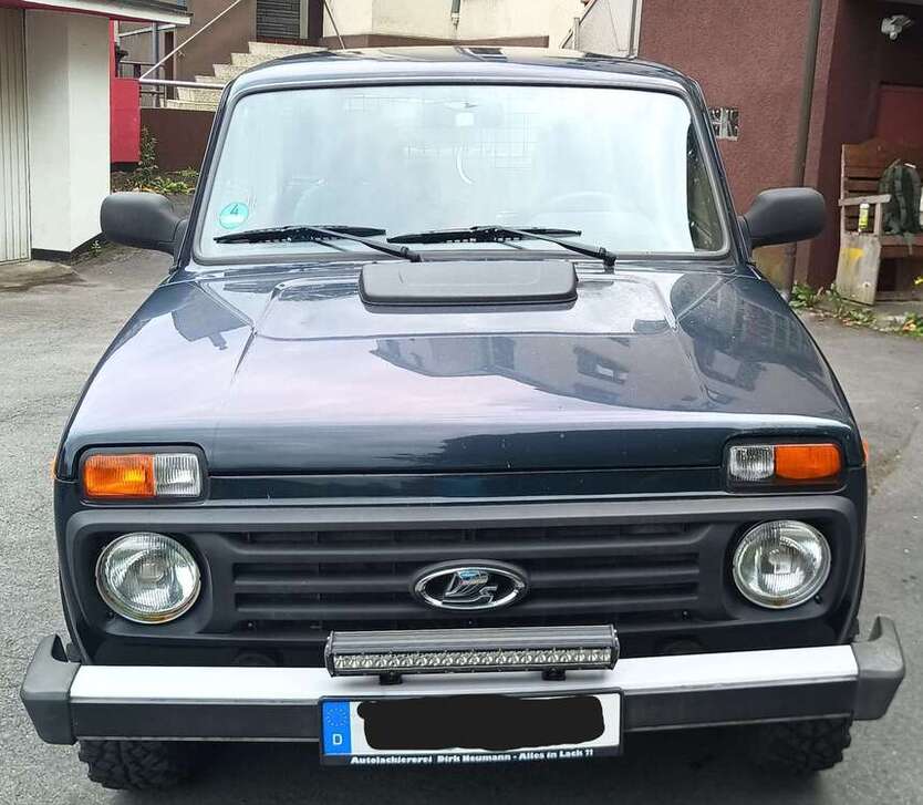 Lada 4x4 97.500 km 7.500 € Bochum 44892
