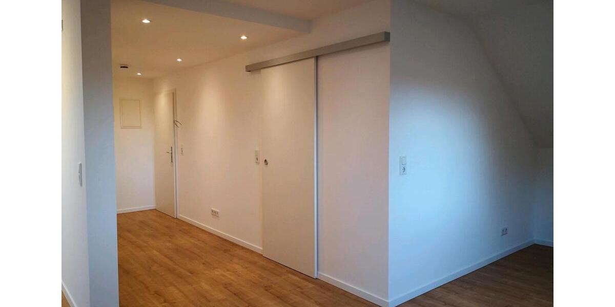 Dachgeschoßwohnung Mülheim an der Ruhr Dümpten - 1.5 Zimmer, 51 m&sup2;, 150.000&euro; | Angebot:27096044