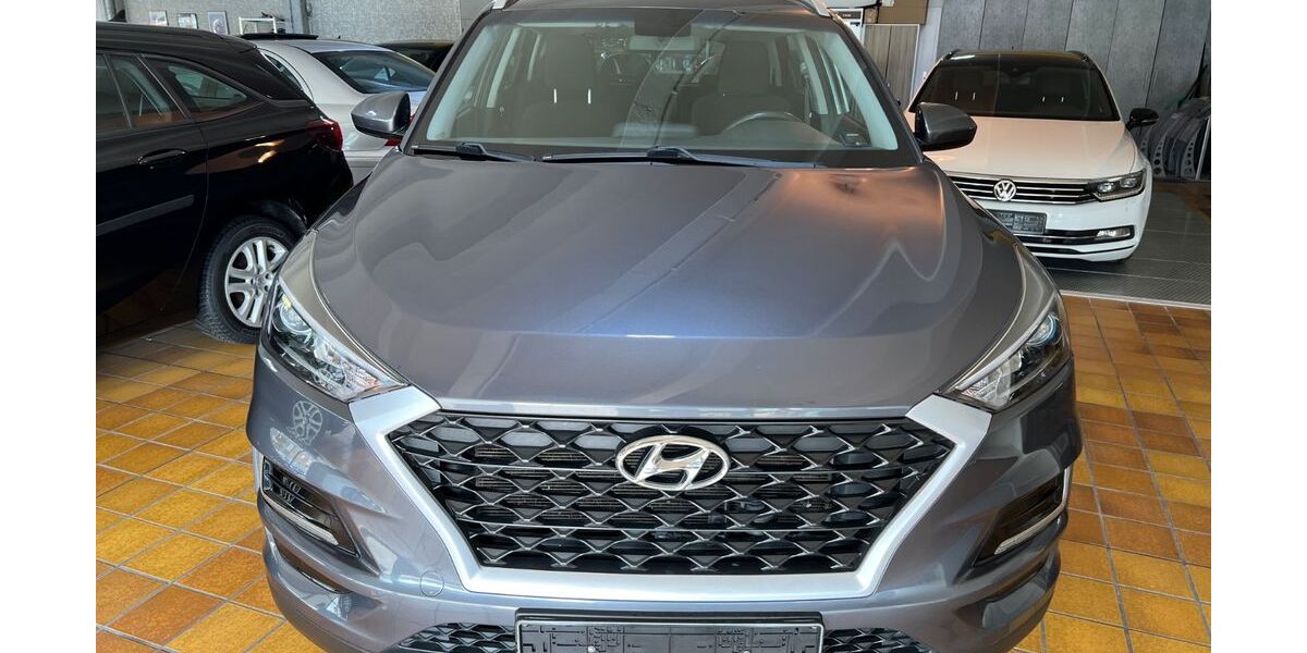 Hyundai TUCSON 81.304 km 14.990 &euro; Oberhausen 46145
