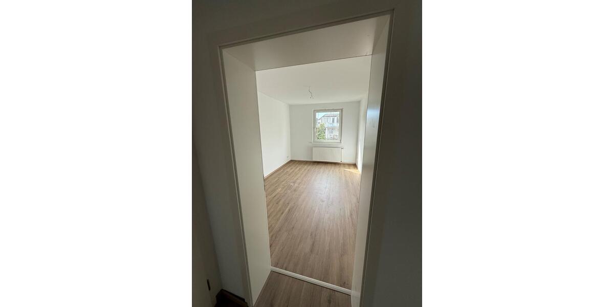 Etagenwohnung Bochum - 4 Zimmer, 73 m&sup2;, 730&euro; | Angebot:26254911