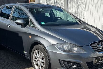 Seat Leon 142.594 km 4.837 &euro; Moers 47445