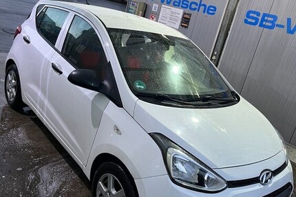 Hyundai i10 65.000 km 4.500 € Essen 45121
