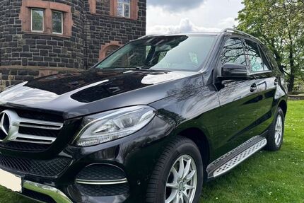 Mercedes-Benz GLE 250 290.000 km 17.200 &euro; Duisburg 47119