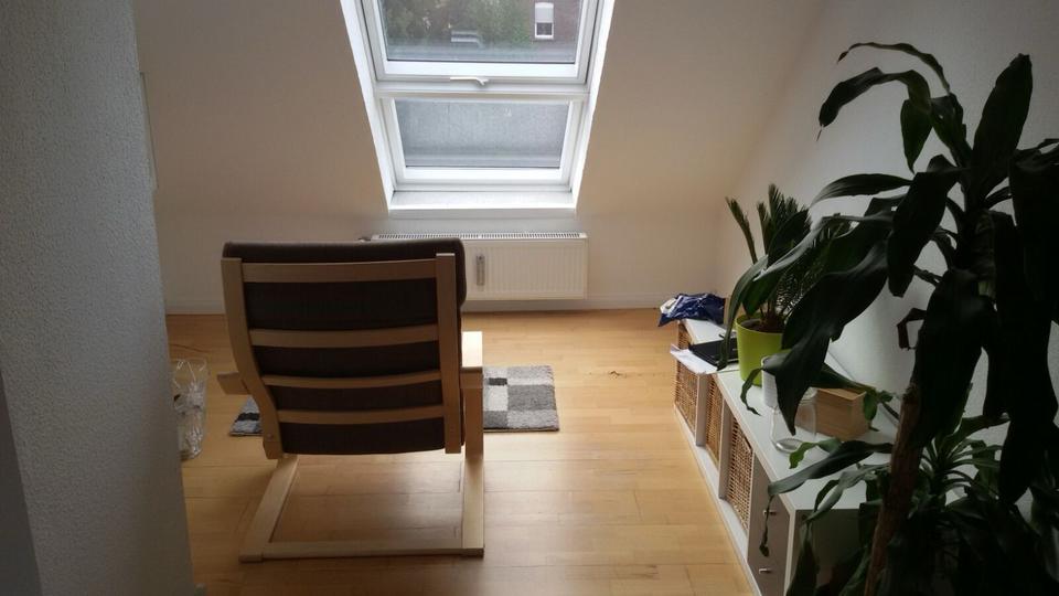 Dachgeschoßwohnung Bochum Günnigfeld - 2.5 Zimmer, 100 m&sup2;, 730&euro; | Angebot:26621352