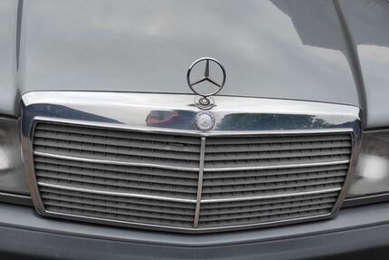 Mercedes-Benz 190 282.000 km 5.000 &euro; Duisburg 47199