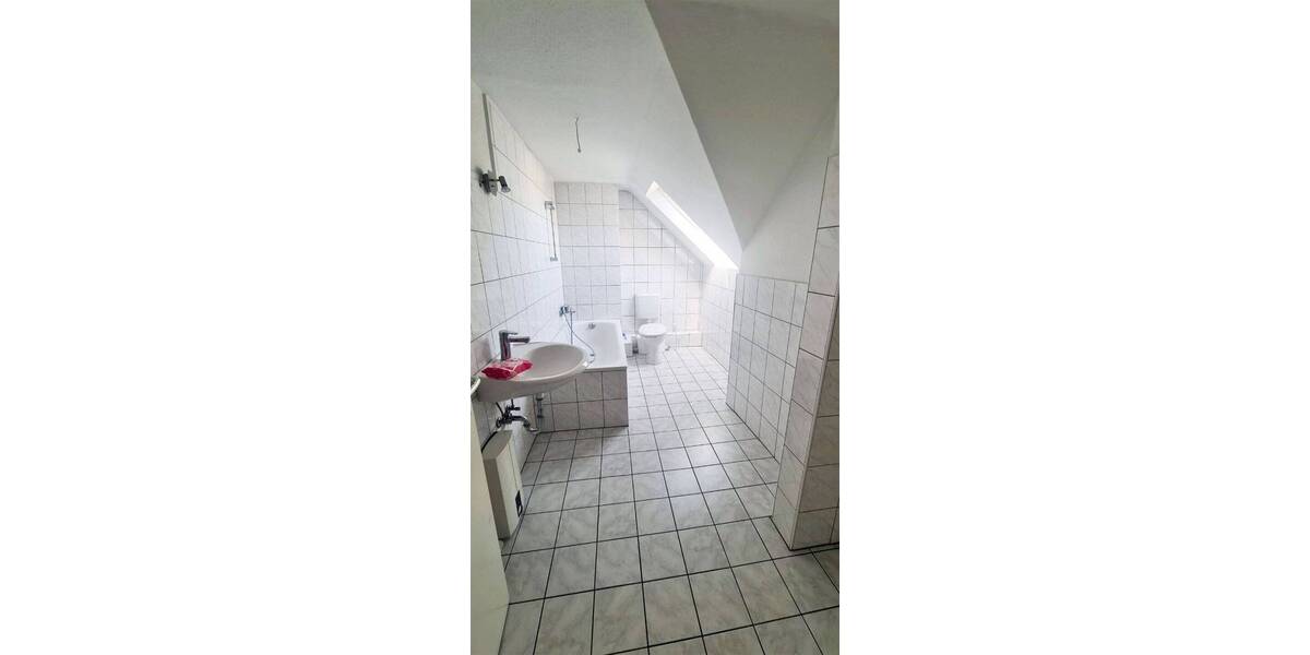 Etagenwohnung Oberhausen Marienkirche - 2 Zimmer, 61 m&sup2;, 375&euro; | Angebot:26435697