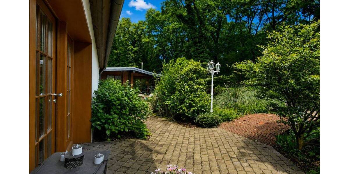 Mehrfamilienhaus, Wohnhaus Duisburg / Mündelheim Mündelheim - 9 Zimmer, 320 m&sup2;, 899.000&euro; | Angebot:26891341