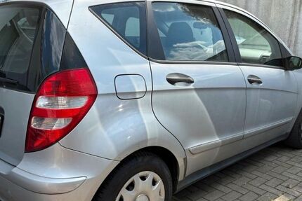 Mercedes-Benz A 150 138.600 km 1.800 &euro; Bochum 44789