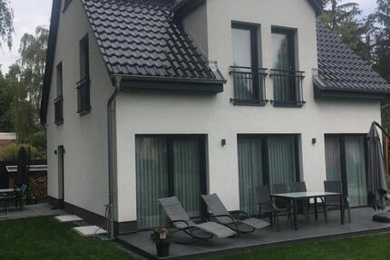 Modernes Einfamilienhaus in Berlin-Marienfelde-Privatverkauf.