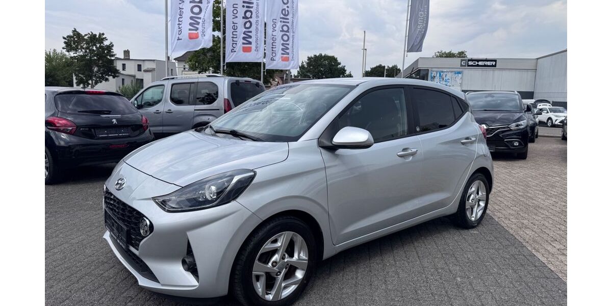 Hyundai i10 26.035 km 11.999 &euro; Oberhausen 46145