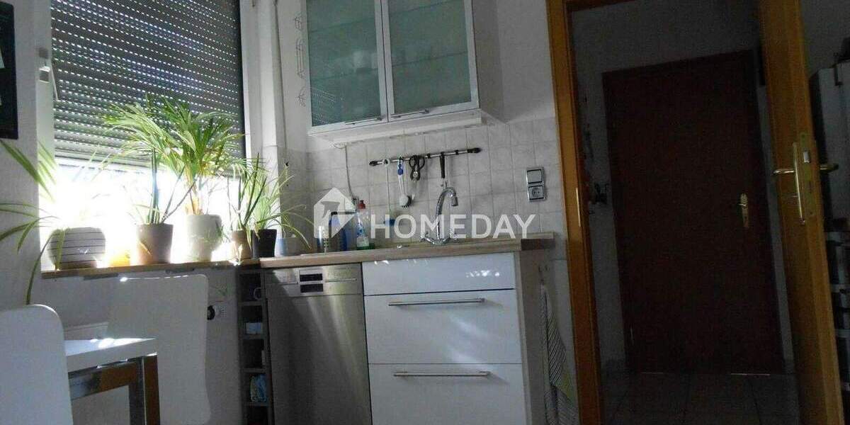 Charmante Doppelhaushälfte mit großem Grundstück und modernem Wohnkomfort 6 zimmer