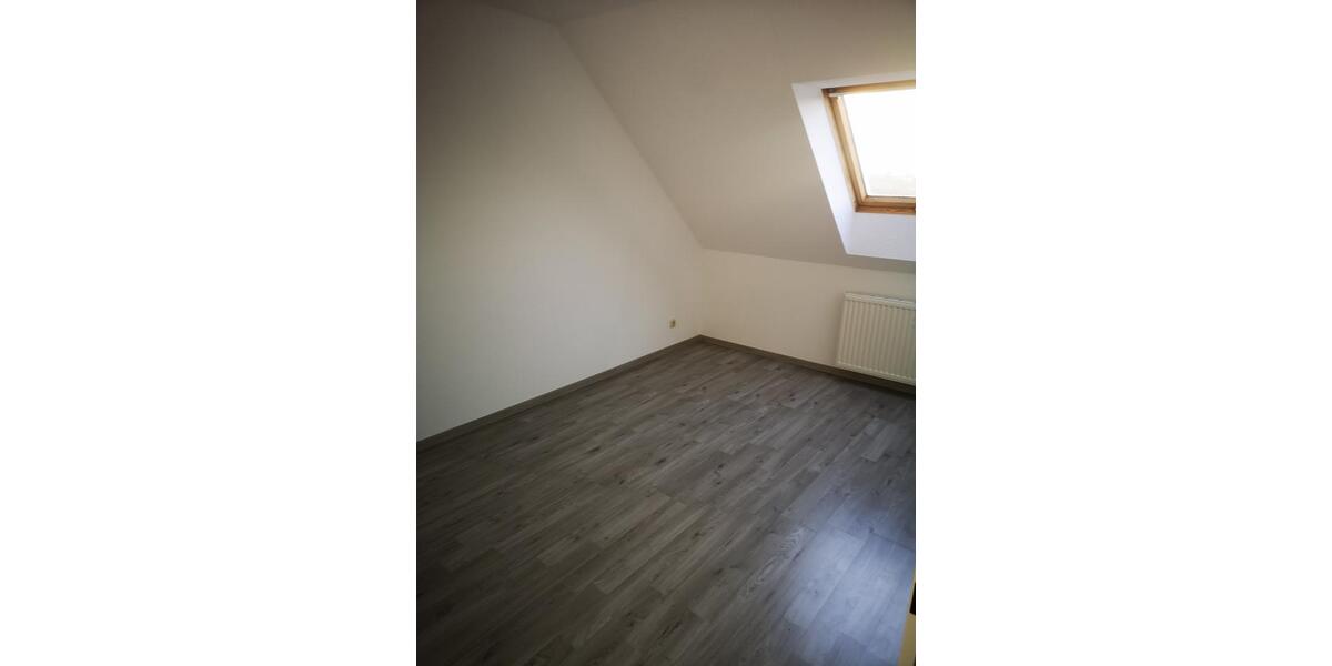 Maisonettenwohnung Duisburg Rheinhausen - 4 Zimmer, 120 m&sup2;, 1.100&euro; | Angebot:26063741